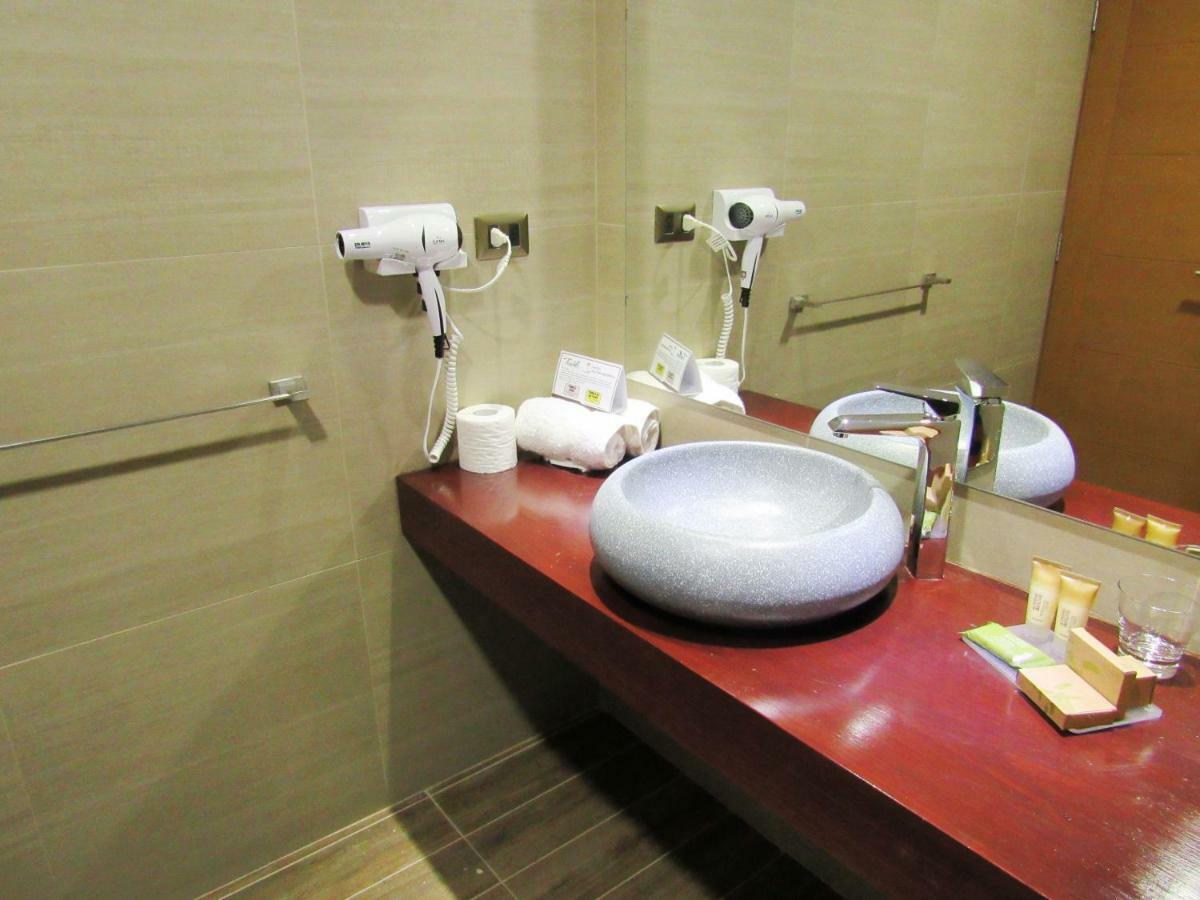 Hotel Pucon Indomito Екстер'єр фото